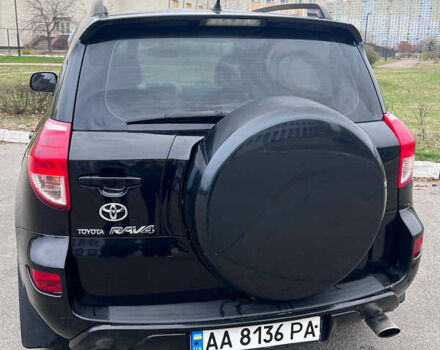 Черный Тойота РАВ 4, объемом двигателя 2 л и пробегом 248 тыс. км за 8700 $, фото 4 на Automoto.ua