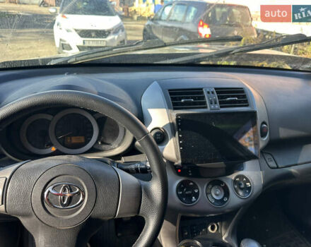 Черный Тойота РАВ 4, объемом двигателя 2 л и пробегом 200 тыс. км за 6500 $, фото 11 на Automoto.ua