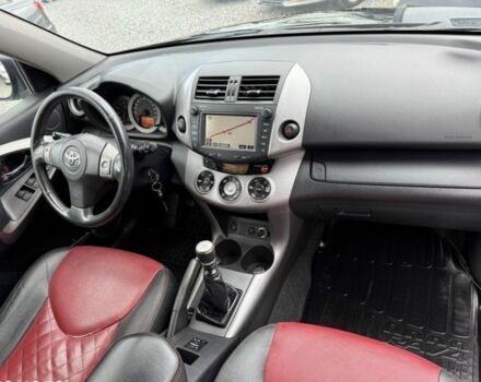 Черный Тойота РАВ 4, объемом двигателя 2.2 л и пробегом 260 тыс. км за 2650 $, фото 13 на Automoto.ua