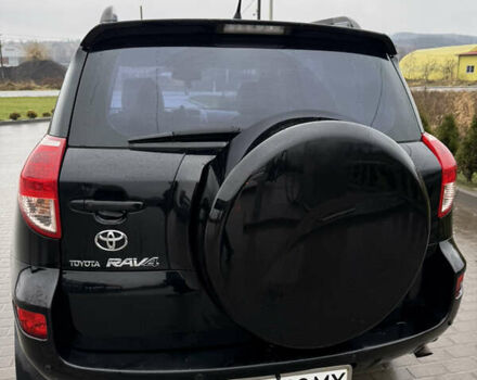 Чорний Тойота РАВ 4, об'ємом двигуна 2 л та пробігом 242 тис. км за 10200 $, фото 17 на Automoto.ua