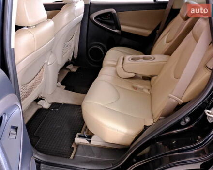 Черный Тойота РАВ 4, объемом двигателя 2.4 л и пробегом 216 тыс. км за 8900 $, фото 29 на Automoto.ua