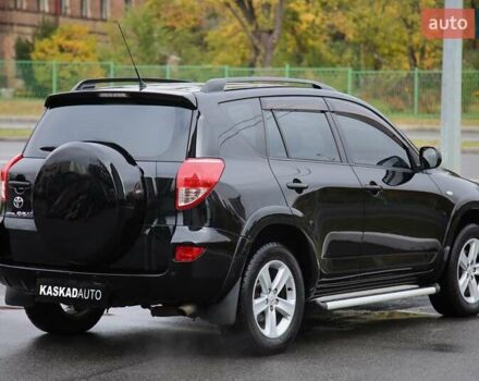 Черный Тойота РАВ 4, объемом двигателя 2.4 л и пробегом 138 тыс. км за 12500 $, фото 5 на Automoto.ua