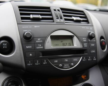 Черный Тойота РАВ 4, объемом двигателя 2.4 л и пробегом 138 тыс. км за 12000 $, фото 15 на Automoto.ua