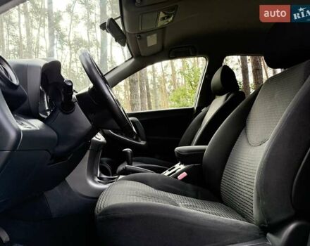Тойота РАВ 4 2007 в Киеве на Automoto.ua Черный Тойота РАВ 4, объемом двигателя 2 л и пробегом 183 тыс. км за 10750 $, фото 22 на Automoto.ua
