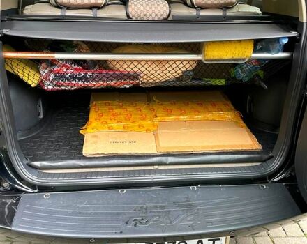 Тойота РАВ 4 2007 у Львові на Automoto.ua Чорний Тойота РАВ 4, об'ємом двигуна 2 л та пробігом 162 тис. км за 9800 $, фото 6 на Automoto.ua