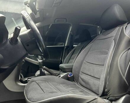 Черный Тойота РАВ 4, объемом двигателя 2 л и пробегом 160 тыс. км за 10800 $, фото 8 на Automoto.ua