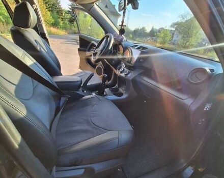 Черный Тойота РАВ 4, объемом двигателя 2 л и пробегом 264 тыс. км за 9200 $, фото 18 на Automoto.ua