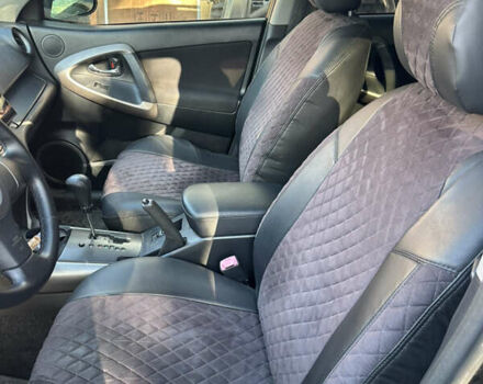 Черный Тойота РАВ 4, объемом двигателя 2 л и пробегом 200 тыс. км за 6500 $, фото 9 на Automoto.ua