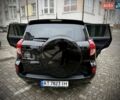 Черный Тойота РАВ 4, объемом двигателя 2.2 л и пробегом 220 тыс. км за 8750 $, фото 26 на Automoto.ua