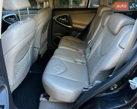 Чорний Тойота РАВ 4, об'ємом двигуна 2.36 л та пробігом 168 тис. км за 9300 $, фото 25 на Automoto.ua