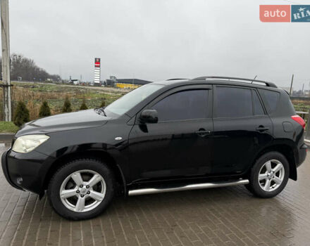Чорний Тойота РАВ 4, об'ємом двигуна 2 л та пробігом 242 тис. км за 10200 $, фото 2 на Automoto.ua