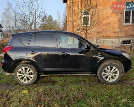 Чорний Тойота РАВ 4, об'ємом двигуна 2.2 л та пробігом 227 тис. км за 8500 $, фото 1 на Automoto.ua