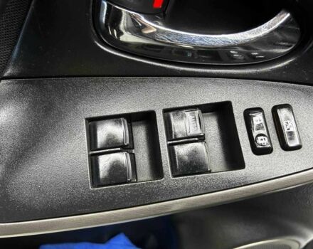 Черный Тойота РАВ 4, объемом двигателя 2 л и пробегом 160 тыс. км за 10800 $, фото 7 на Automoto.ua