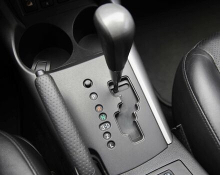 Черный Тойота РАВ 4, объемом двигателя 2.4 л и пробегом 138 тыс. км за 12000 $, фото 18 на Automoto.ua