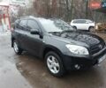 Черный Тойота РАВ 4, объемом двигателя 2 л и пробегом 277 тыс. км за 9200 $, фото 1 на Automoto.ua