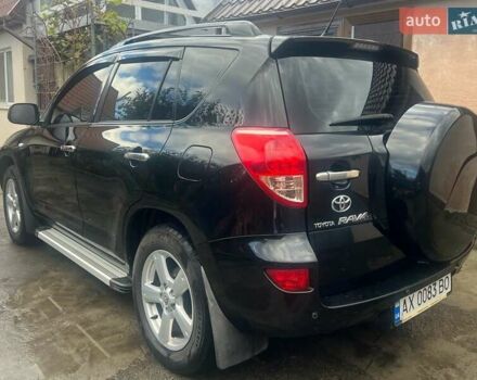 Чорний Тойота РАВ 4, об'ємом двигуна 2 л та пробігом 184 тис. км за 12000 $, фото 1 на Automoto.ua