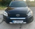 Чорний Тойота РАВ 4, об'ємом двигуна 2 л та пробігом 273 тис. км за 10500 $, фото 1 на Automoto.ua