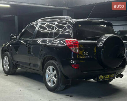 Черный Тойота РАВ 4, объемом двигателя 2 л и пробегом 160 тыс. км за 10800 $, фото 3 на Automoto.ua