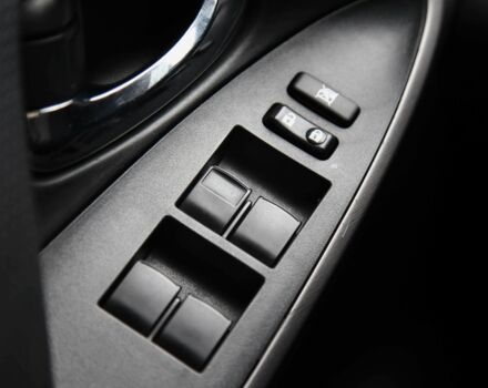 Черный Тойота РАВ 4, объемом двигателя 2.4 л и пробегом 138 тыс. км за 12000 $, фото 23 на Automoto.ua