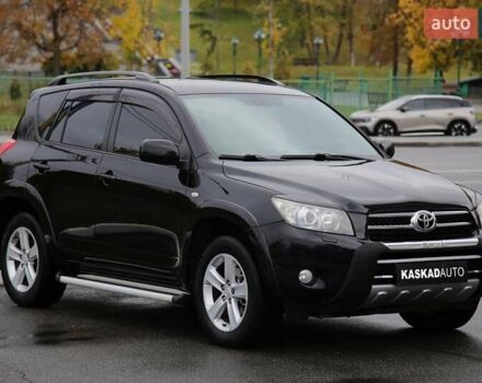 Черный Тойота РАВ 4, объемом двигателя 2.4 л и пробегом 138 тыс. км за 12500 $, фото 2 на Automoto.ua