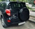 Чорний Тойота РАВ 4, об'ємом двигуна 2 л та пробігом 220 тис. км за 9300 $, фото 1 на Automoto.ua