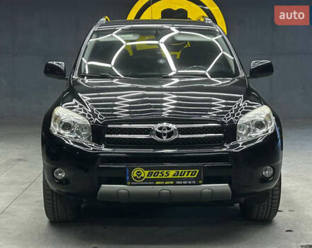 Черный Тойота РАВ 4, объемом двигателя 2 л и пробегом 160 тыс. км за 10800 $, фото 1 на Automoto.ua