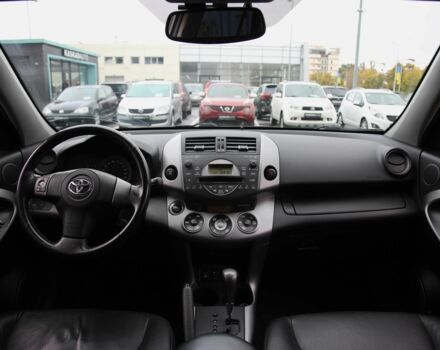 Черный Тойота РАВ 4, объемом двигателя 2.4 л и пробегом 138 тыс. км за 12000 $, фото 11 на Automoto.ua