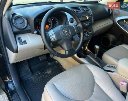 Чорний Тойота РАВ 4, об'ємом двигуна 2.36 л та пробігом 168 тис. км за 9300 $, фото 26 на Automoto.ua