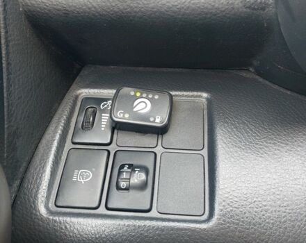 Черный Тойота РАВ 4, объемом двигателя 2 л и пробегом 237 тыс. км за 8799 $, фото 12 на Automoto.ua