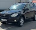 Черный Тойота РАВ 4, объемом двигателя 2 л и пробегом 260 тыс. км за 9950 $, фото 1 на Automoto.ua