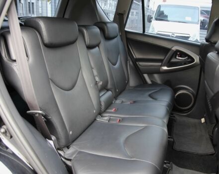 Черный Тойота РАВ 4, объемом двигателя 2.4 л и пробегом 138 тыс. км за 12000 $, фото 8 на Automoto.ua