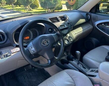 Черный Тойота РАВ 4, объемом двигателя 2 л и пробегом 229 тыс. км за 9900 $, фото 8 на Automoto.ua