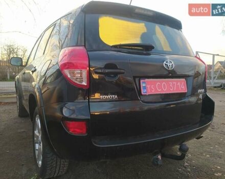 Черный Тойота РАВ 4, объемом двигателя 2.2 л и пробегом 244 тыс. км за 9400 $, фото 2 на Automoto.ua