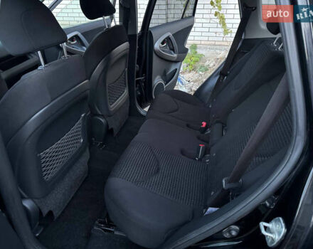 Черный Тойота РАВ 4, объемом двигателя 2 л и пробегом 151 тыс. км за 9800 $, фото 9 на Automoto.ua