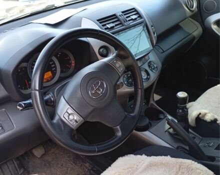 Чорний Тойота РАВ 4, об'ємом двигуна 2.2 л та пробігом 290 тис. км за 8500 $, фото 5 на Automoto.ua