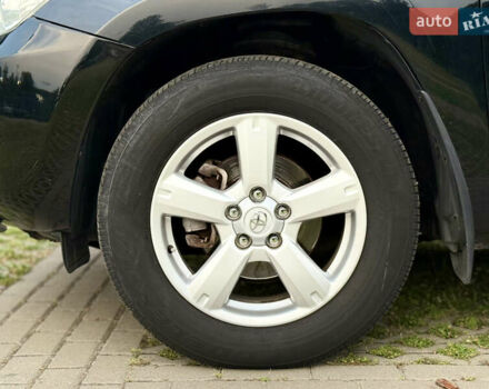 Черный Тойота РАВ 4, объемом двигателя 2 л и пробегом 87 тыс. км за 12800 $, фото 14 на Automoto.ua