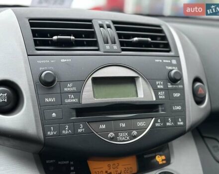 Черный Тойота РАВ 4, объемом двигателя 2 л и пробегом 253 тыс. км за 9500 $, фото 20 на Automoto.ua
