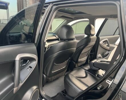 Черный Тойота РАВ 4, объемом двигателя 2 л и пробегом 275 тыс. км за 10300 $, фото 16 на Automoto.ua