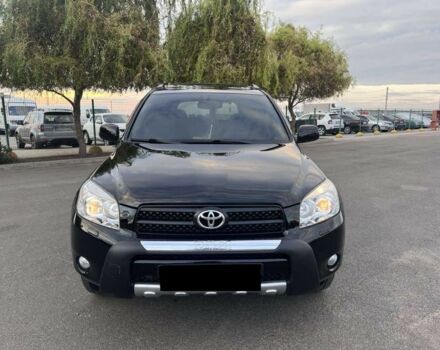 Черный Тойота РАВ 4, объемом двигателя 2 л и пробегом 275 тыс. км за 10300 $, фото 2 на Automoto.ua