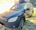 Черный Тойота РАВ 4, объемом двигателя 2 л и пробегом 150 тыс. км за 10500 $, фото 1 на Automoto.ua