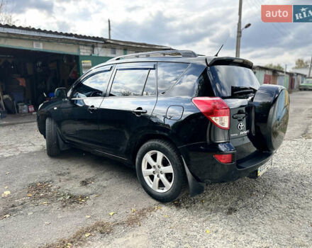 Тойота РАВ 4 2008 в Харькове на Automoto.ua Черный Тойота РАВ 4, объемом двигателя 2 л и пробегом 235 тыс. км за 9700 $, фото 2 на Automoto.ua