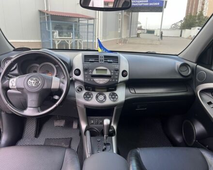 Черный Тойота РАВ 4, объемом двигателя 2 л и пробегом 275 тыс. км за 10300 $, фото 22 на Automoto.ua