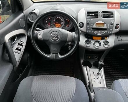 Черный Тойота РАВ 4, объемом двигателя 2 л и пробегом 176 тыс. км за 10450 $, фото 26 на Automoto.ua