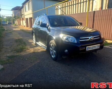 Чорний Тойота РАВ 4, об'ємом двигуна 2.4 л та пробігом 215 тис. км за 10800 $, фото 3 на Automoto.ua