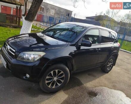 Черный Тойота РАВ 4, объемом двигателя 2.2 л и пробегом 240 тыс. км за 7800 $, фото 4 на Automoto.ua