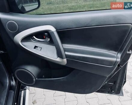 Черный Тойота РАВ 4, объемом двигателя 2.2 л и пробегом 219 тыс. км за 7999 $, фото 25 на Automoto.ua