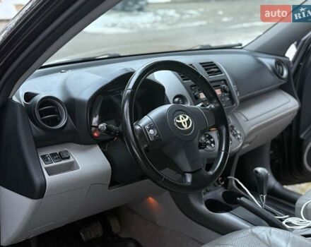 Черный Тойота РАВ 4, объемом двигателя 2.36 л и пробегом 268 тыс. км за 7500 $, фото 31 на Automoto.ua