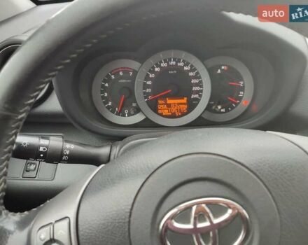 Черный Тойота РАВ 4, объемом двигателя 2.23 л и пробегом 205 тыс. км за 9700 $, фото 4 на Automoto.ua