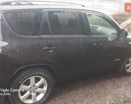 Черный Тойота РАВ 4, объемом двигателя 2.4 л и пробегом 317 тыс. км за 9500 $, фото 5 на Automoto.ua