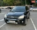 Черный Тойота РАВ 4, объемом двигателя 2 л и пробегом 199 тыс. км за 11000 $, фото 1 на Automoto.ua